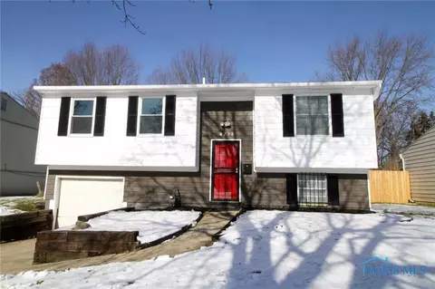 4226 Wickford Point Dr, Toledo, OH 43607 photo 1