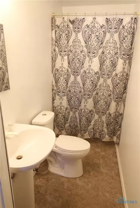 4226 Wickford Point Dr, Toledo, OH 43607 photo 20