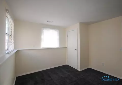 4226 Wickford Point Dr, Toledo, OH 43607 photo 18