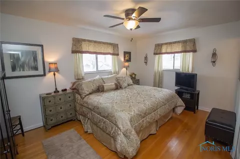 820 Phillips St, Maumee, OH 43537 photo 24