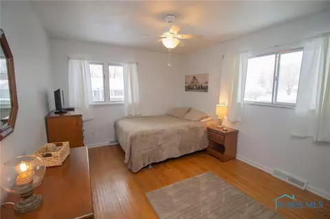 820 Phillips St, Maumee, OH 43537 photo 23