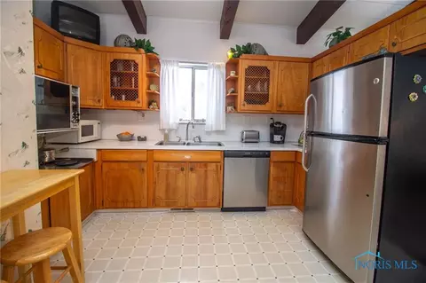 820 Phillips St, Maumee, OH 43537 photo 14
