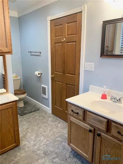 804 E Main St, Ottawa, OH 45875 photo 7