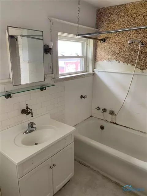 216 E Butler St, Bryan, OH 43506 photo 14
