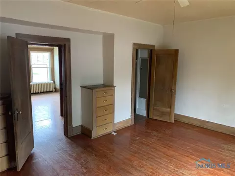 216 E Butler St, Bryan, OH 43506 photo 3