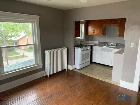 216 E Butler St, Bryan, OH 43506 photo 8