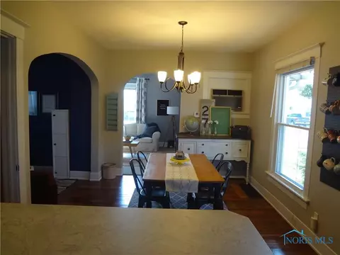609 E Chestnut St, Wauseon, OH 43567 photo 12