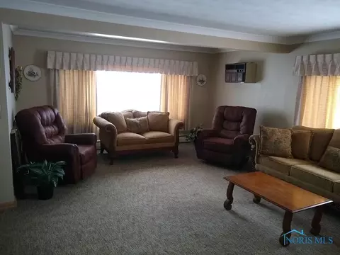 129 Oak St, Leipsic, OH 45856 photo 6