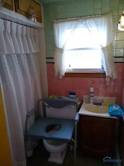 129 Oak St, Leipsic, OH 45856 photo 8