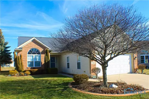 7262 Clipper Ct, Maumee, OH 43537 photo 2