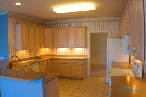 7262 Clipper Ct, Maumee, OH 43537 photo 14