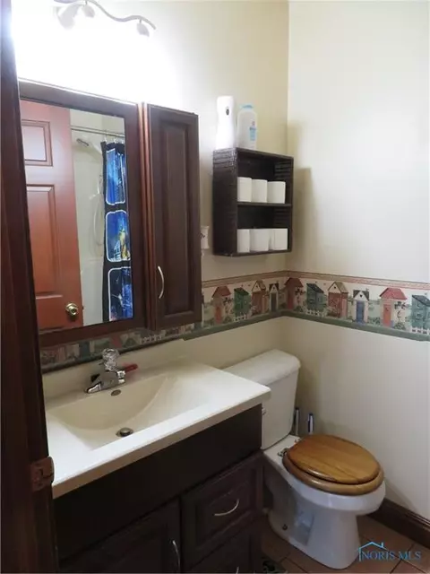 420 Fairview Dr, Bryan, OH 43506 photo 9