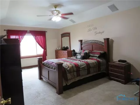 420 Fairview Dr, Bryan, OH 43506 photo 2