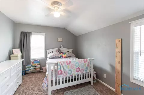 2548 Castleton Ave, Toledo, OH 43613 photo 10