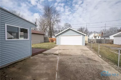 2548 Castleton Ave, Toledo, OH 43613 photo 15