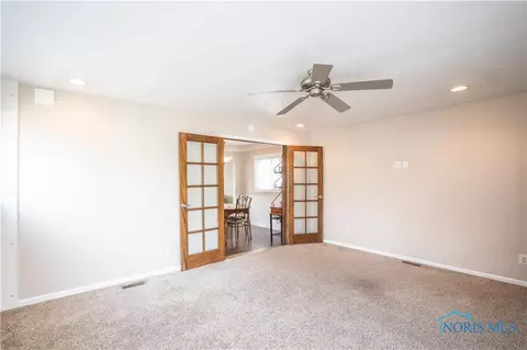2548 Castleton Ave, Toledo, OH 43613 photo 6