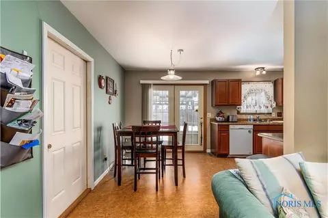 201 Harrison, Walbridge, OH 43465 photo 5