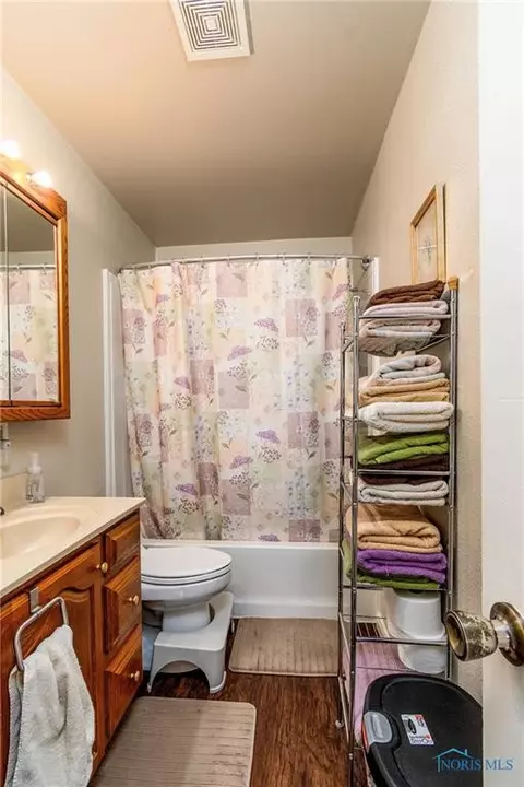 201 Harrison, Walbridge, OH 43465 photo 8