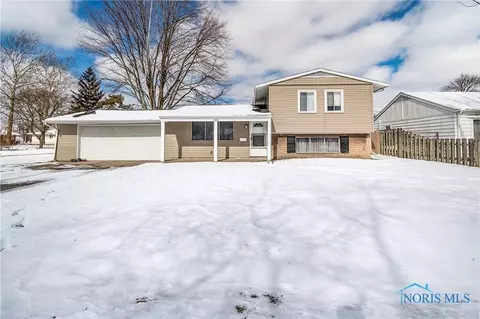 201 Harrison, Walbridge, OH 43465 photo 1