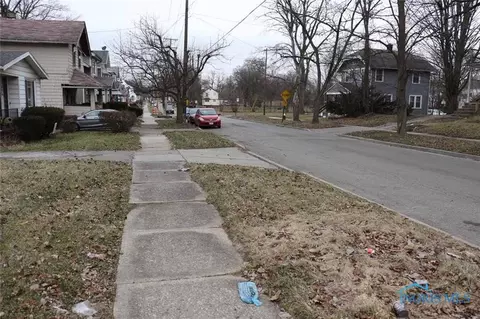 2013 Clinton St, Toledo, OH 43607 photo 11