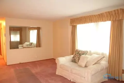 1023 Tecumseh St, Toledo, OH 43607 photo 3