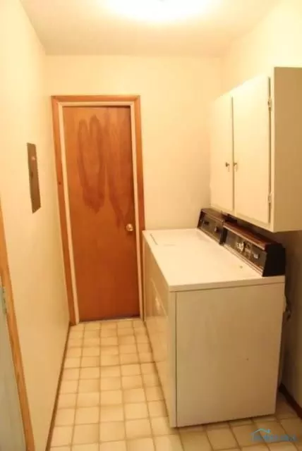 1023 Tecumseh St, Toledo, OH 43607 photo 9