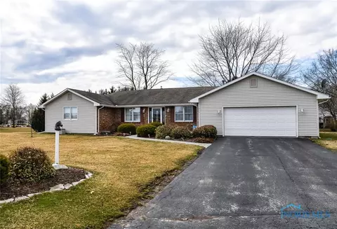 368 Pinebrook Ct, Mccomb, OH 45858 photo 1