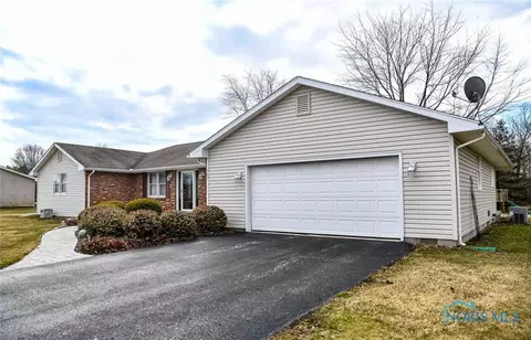368 Pinebrook Ct, Mccomb, OH 45858 photo 3