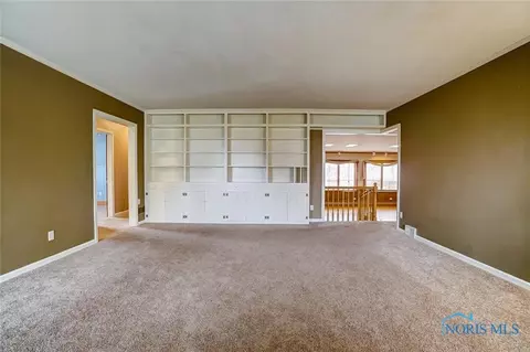 204 E 11th St, Genoa, OH 43430 photo 6