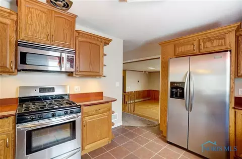 204 E 11th St, Genoa, OH 43430 photo 12