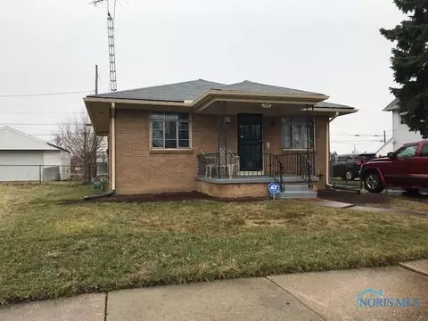 802 Waverly Ave, Toledo, OH 43607 photo 2