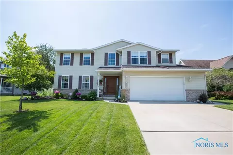 2256 Mapletree Dr, Maumee, OH 43537 photo 1