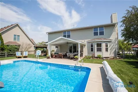 2256 Mapletree Dr, Maumee, OH 43537 photo 7