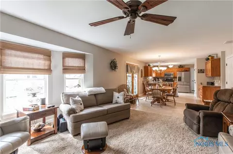 2256 Mapletree Dr, Maumee, OH 43537 photo 18