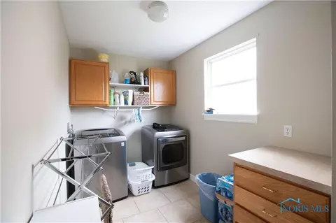 2256 Mapletree Dr, Maumee, OH 43537 photo 25