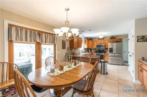 2256 Mapletree Dr, Maumee, OH 43537 photo 20