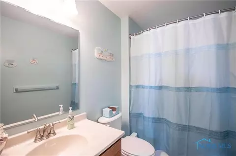 2256 Mapletree Dr, Maumee, OH 43537 photo 28
