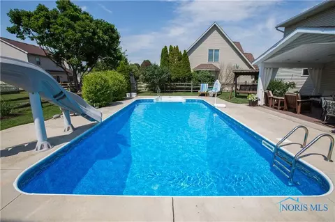 2256 Mapletree Dr, Maumee, OH 43537 photo 6