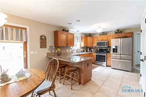 2256 Mapletree Dr, Maumee, OH 43537 photo 21