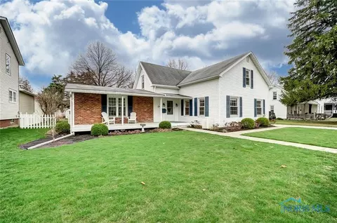 418 E John St, Maumee, OH 43537 photo 1