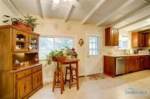 418 E John St, Maumee, OH 43537 photo 14