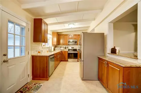 418 E John St, Maumee, OH 43537 photo 15