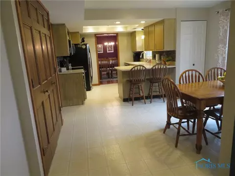 217 Illinois Dr, Bryan, OH 43506 photo 18