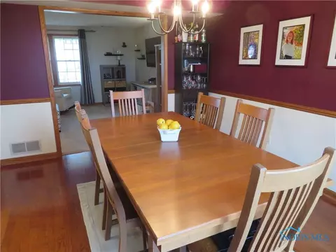 217 Illinois Dr, Bryan, OH 43506 photo 12