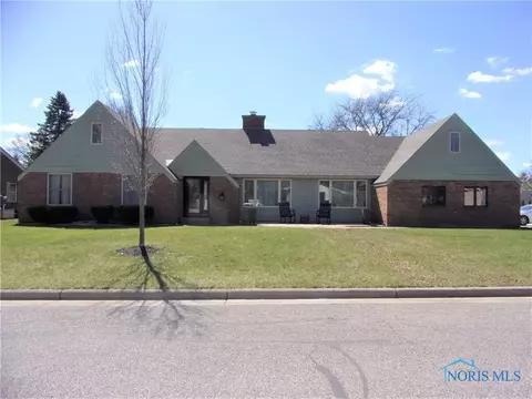 725 Crestview Ave, Bryan, OH 43506 photo 1