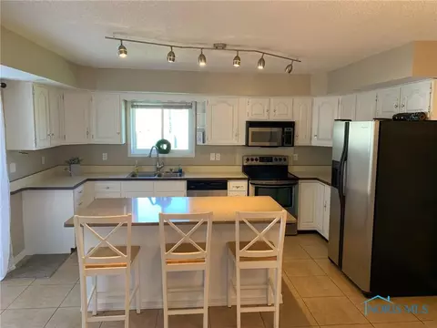 617 Wesley Ave, Bryan, OH 43506 photo 5