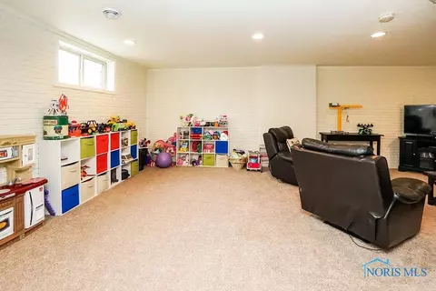 2396 Bluestone Dr, Findlay, OH 45840 photo 29