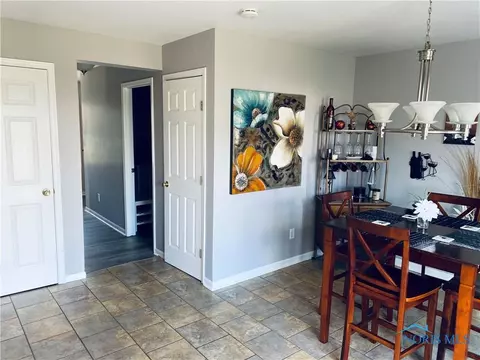 5780 Bermuda Dr, Walbridge, OH 43465 photo 7