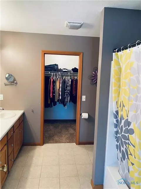 5780 Bermuda Dr, Walbridge, OH 43465 photo 19