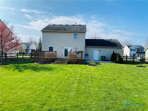 5780 Bermuda Dr, Walbridge, OH 43465 photo 2